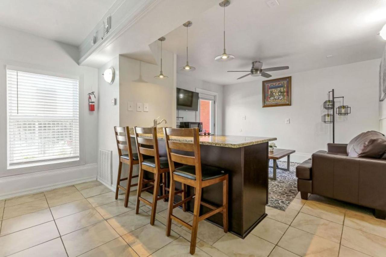 Elegant 4BR Condo in Downtown Nueva Orleans Exterior foto