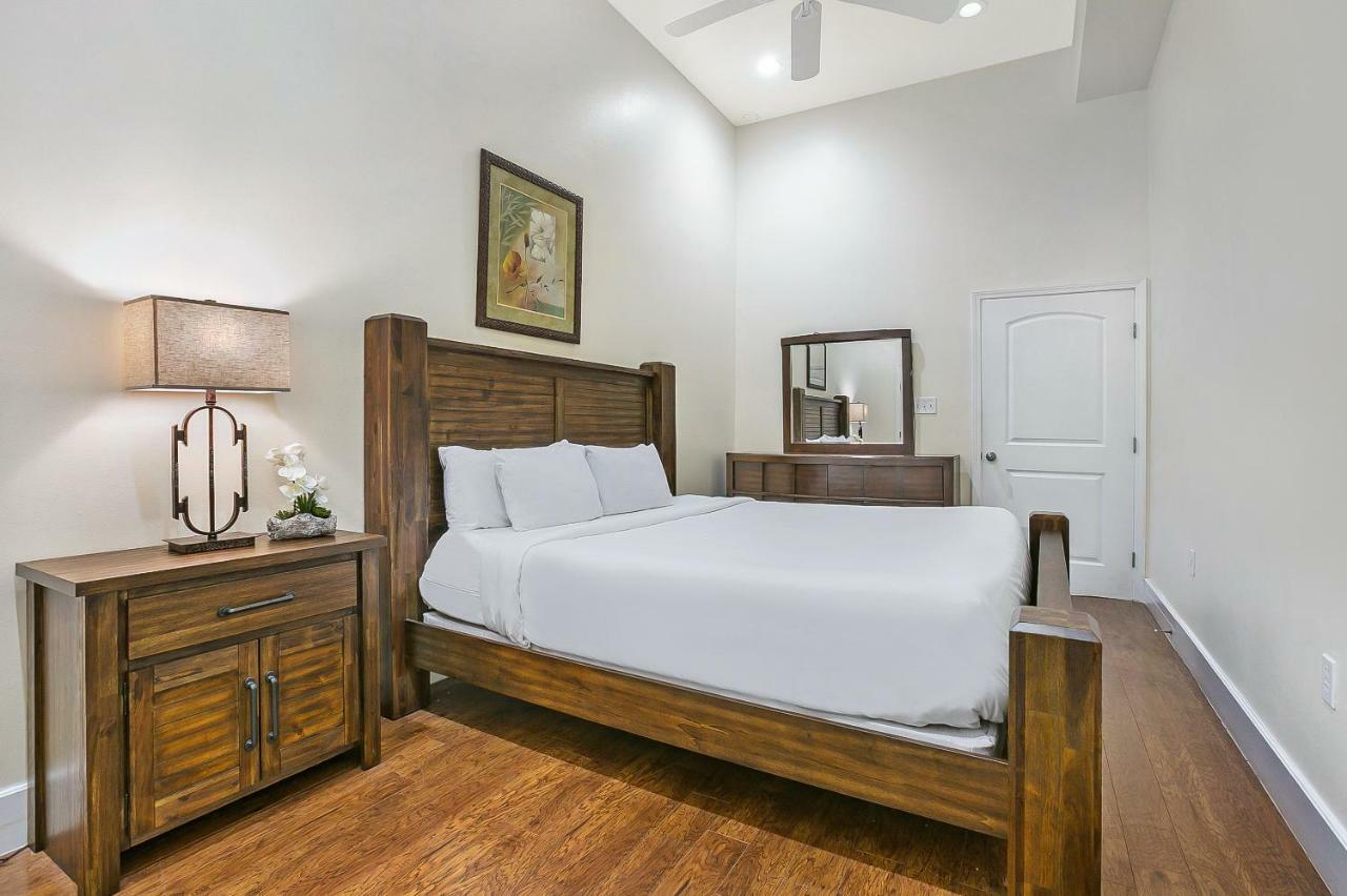 Elegant 4BR Condo in Downtown Nueva Orleans Exterior foto